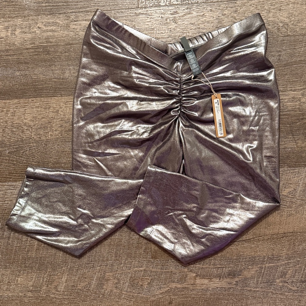 SKIMS NWT Metallic Swim V Waist Cropped Pants in Carbon